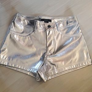 Metallic silver faux leather hot shorts sz xs